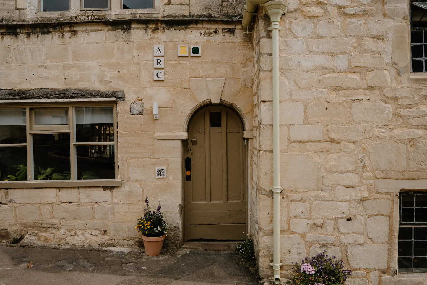 Painswick, England Retreat Deposit